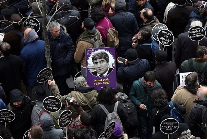 مسيرة حاشدة بإسطنبول في ذكرى مرور 10 عاماً على اغتيال الصحفي الأرمني هرانت دينك -صور، فيديو-  