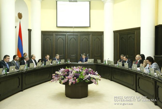 Правительство Армении созвало внеочередное заседание