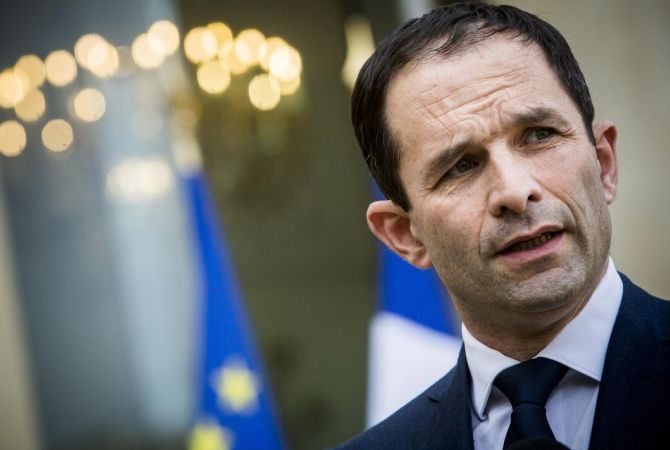 Ֆրանսիայի նախագահի թեկնածու Ամոնը դատապարտել է Միսաք Մանուշյանի 
կիսանդրու պղծումը
