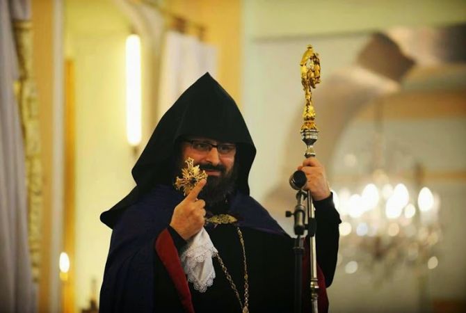 Bishop Mashalyan releases details of phone conversation with Catholicos Garegin II