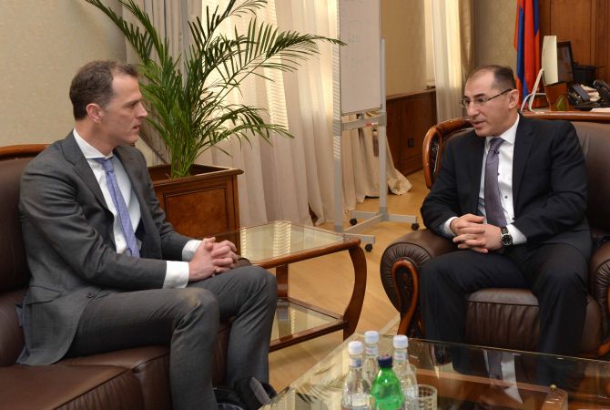 Finance Minister Aramyan holds meeting with IMF deputy executive director for Armenia