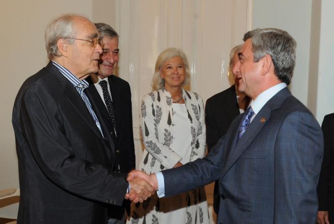 President Sargsyan congratulates Michel Legrand on 85th birthday