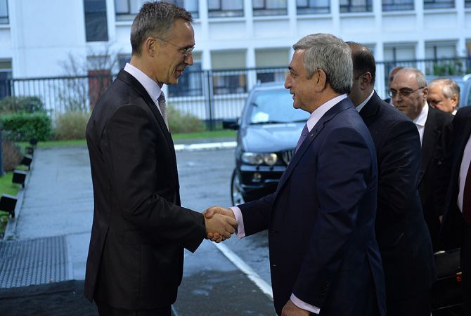 В штаб-квартире НАТО началась встреча президента Армении Сержа Саргсяна с 
генеральным секретарём НАТО Йенсом Столтенбергом