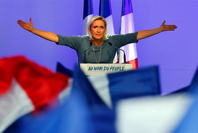  Ле Пен упрочила лидирующие позиции в предвыборных опросах во Франции 