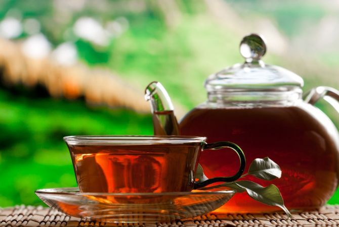 Ученые: чашка чая в день может спасти от старческого слабоумия