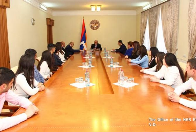 Президент Республики Арцах встретился с группой преподавателей и студентов 
Аграрного университета