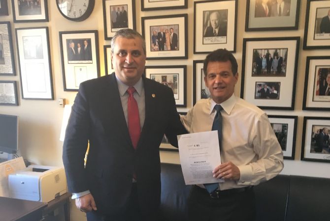 Посол Армении в США встретился с конгрессменами-республиканцами
