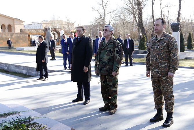 President Sargsyan honors memory of Andranik Margaryan