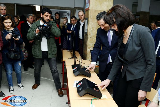 المعدات الفنية التي ستتم تطبيقها خلال الانتخابات البرلمانية القادمة فى أرمينيا ستضمن الشفافية 
الكاملة للعملية الانتخابية برمتها
