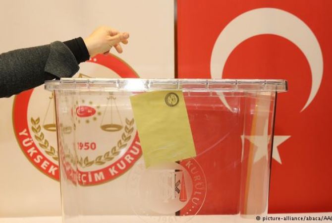 Արտերկրում բնակվող թուրքերը սկսել են քվեարկել Թուրքիայի սահմանադրական 
հանրաքվեում