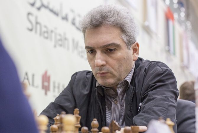 Владимир Акопян набрал после 5 туров  в турнире Шаржи 4 очка