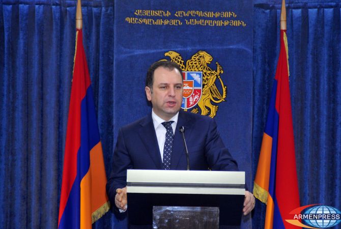 Министр обороны Армении Виген Саргсян считает необходимым согласовывать шаги стран 
ОДКБ по важным вопросам