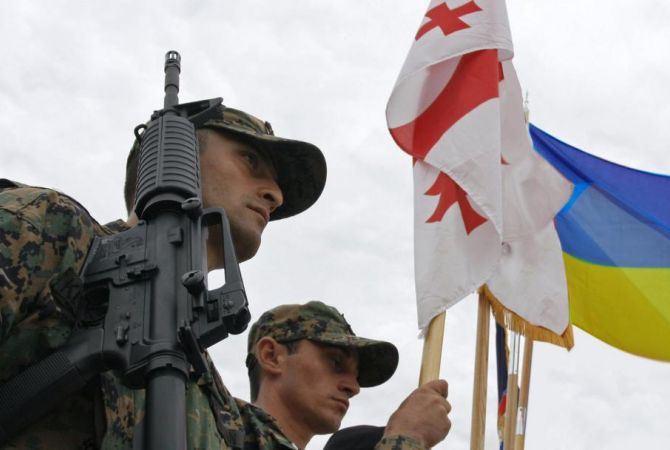 Украина будет готовить военнослужащих по стандартам НАТО в Грузии

