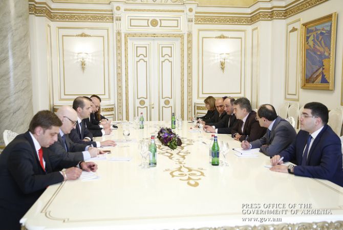 Премьер-министр Армении принял министра иностранных дел Грузии
