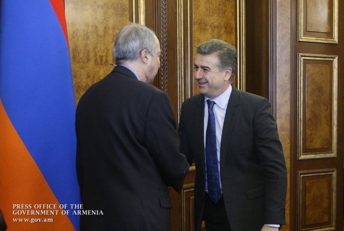 Премьер-министр Армении обсудил с руководителем армянской миссии МВФ вопросы 
развития экономики