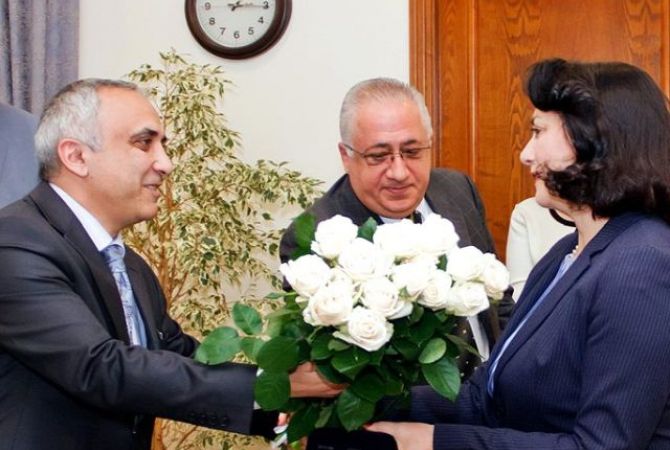 Асмик Папян награждена Золотой медалью Министерства культуры Армении