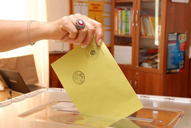  16 апреля  в  Турции состоится  референдум по конституционным реформам 