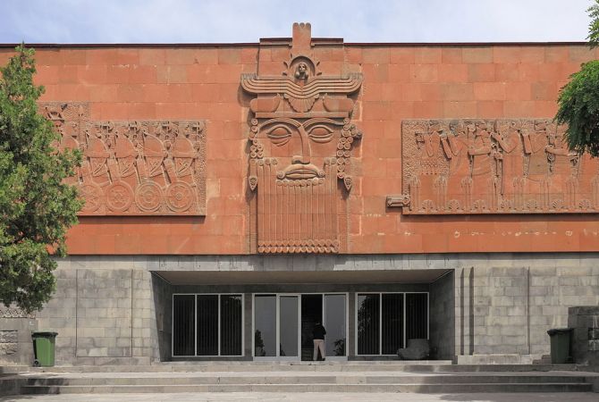 Будет организована выставка, посвященная культурному наследию Еревана и 
стабильному туризму 