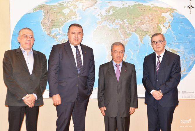 Armenia’s Ambassador meets with President of Chamber of Commerce and Industry of Romania