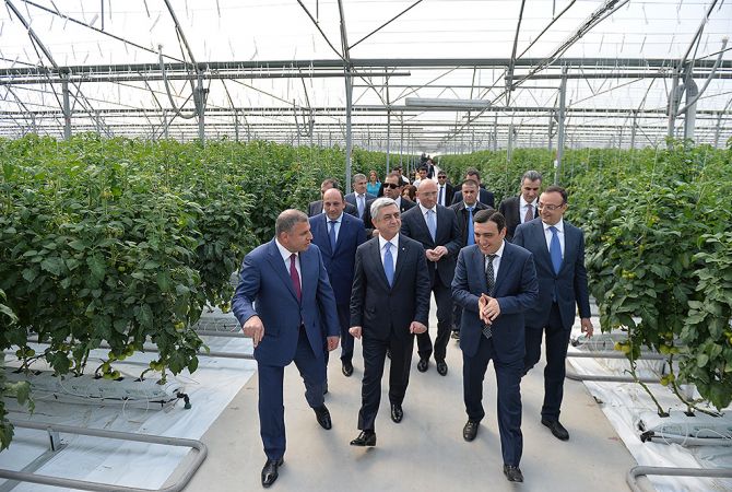 President Sargsyan gets acquainted with “Spayka” company’s development projects
