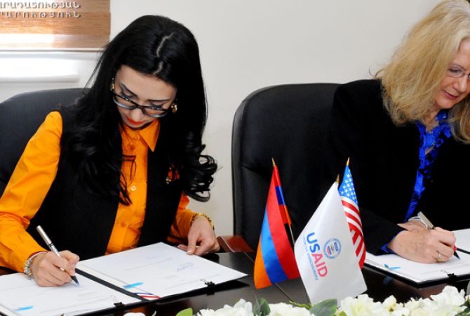 Հայաստանում դատական արխիվային նյութերի թվայնացմանն ուղղված 
համաձայնագիր է ստորագրվել