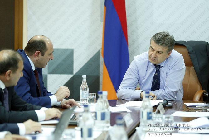 Encouraging economic indicators documented in 1st quarter of 2017 in Armenia: PM visits 
ministry of economic development & investments 