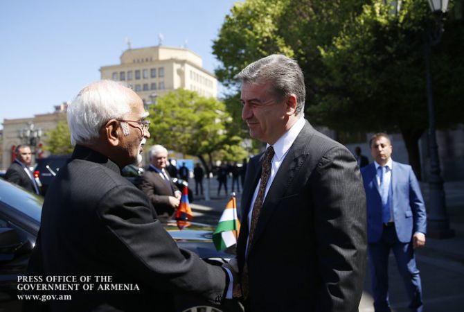 Премьер-министр Армении Карен Карапетян и вице-президент Индии Мохаммад Хамид Ансари обсудили широкий спектр вопросов развития армяно-индийского экономического сотрудничества