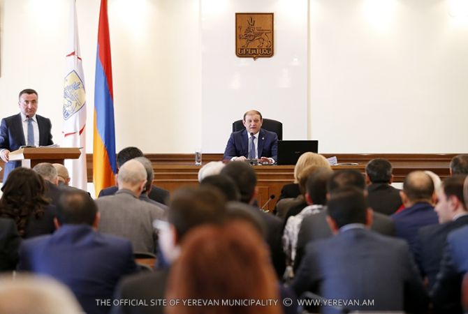 Yerevan City Council provides new apartment to family of killed local soldier 