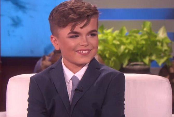 12-летний поклонник макияжа из Великобритании спел на шоу Эллен Дедженерес