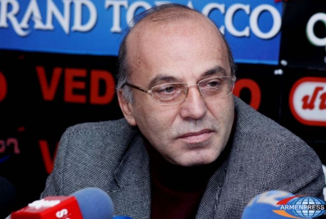 Увеличение вкладов в коммерческих банках Армении экономист связывает с 
стабильностью национальной валюты