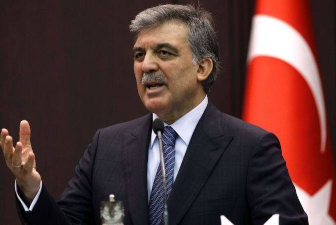Абдулла Гюль призывает хладнокровно отнестись к решению ПАСЕ по поводу Турции