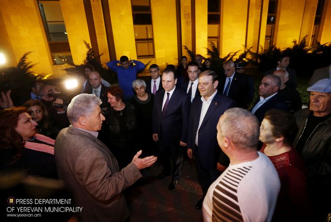 Over 1700 Yerevan parents visit their sons serving in bordering military units