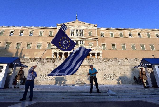 Парламент Греции поддержал новый пакет мер жесткой экономии