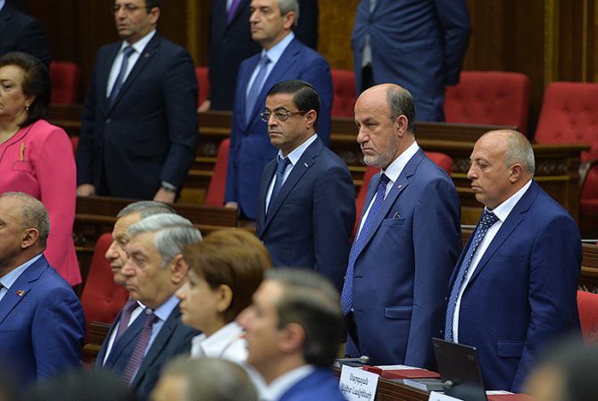 Armenian Parliament holds moment of silence as homage to Pontian Greek genocide victims 
