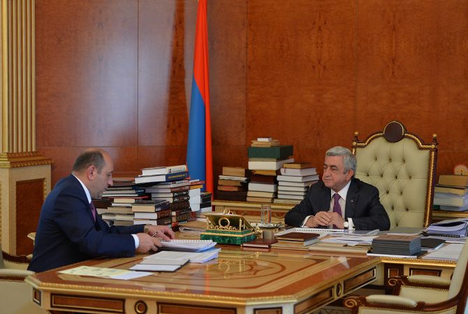 Acting Minister Karayan briefs President Sargsyan on economic reforms and ongoing programs