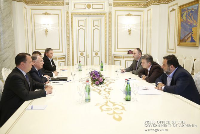 Премьер-министр Армении принял делегацию немецкой компании Mangold Consulting 
GmbH