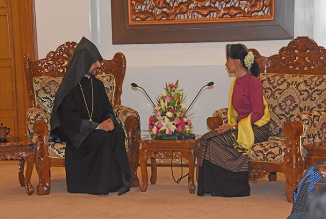 Myanmar FM holds meeting with Armenian Church Diocese Primate 