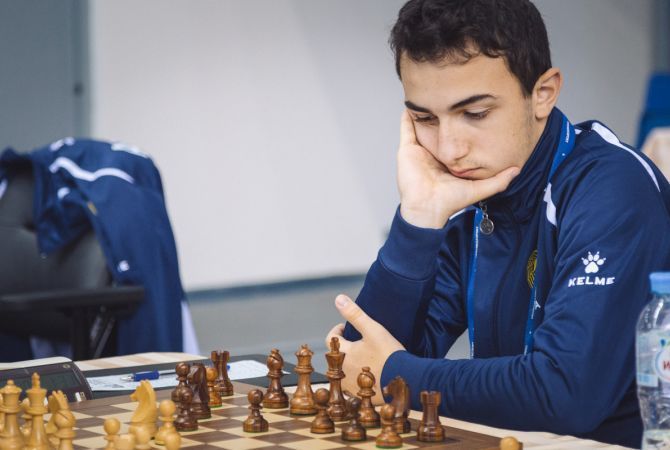 В 8-м туре международного шахматного турнира «Молодые звезды мира» Арам Акопян 
победил Николоза Качарава