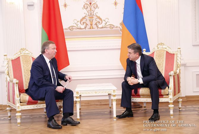 Премьер-министр Карен Карапетян в Казани встретился с коллегой из Беларуси