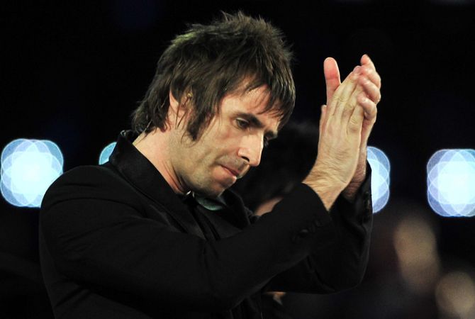 
Бывший лидер группы Oasis впервые выступит сольно в поддержку жертв теракта в 
Манчестере
