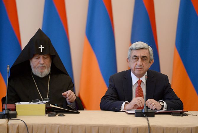  Սերժ Սարգսյանի նախագահությամբ մեկնարկել է «Հայաստան» համահայկական 
հիմնադրամի հոգաբարձուների խորհրդի 26-րդ նիստը

