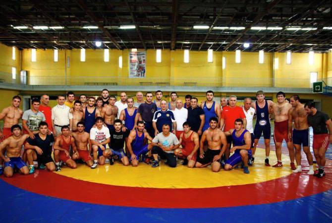  Армянские борцы греко-римского стиля готовятся к предстоящему в Тбилиси 
международному турниру 