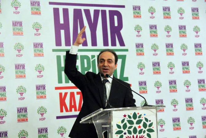 Former Diyarbakir mayor Osman Baydemir released from custody 