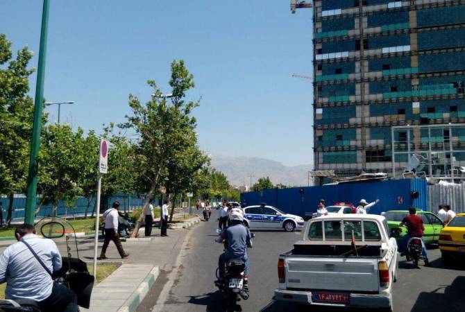 Подорвавшим себя в иранском мавзолее смертником оказалась женщина