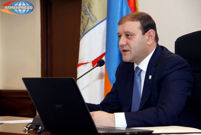 Mayor Margaryan calls on Yerevan City Council members to defend their votes received from 
citizens