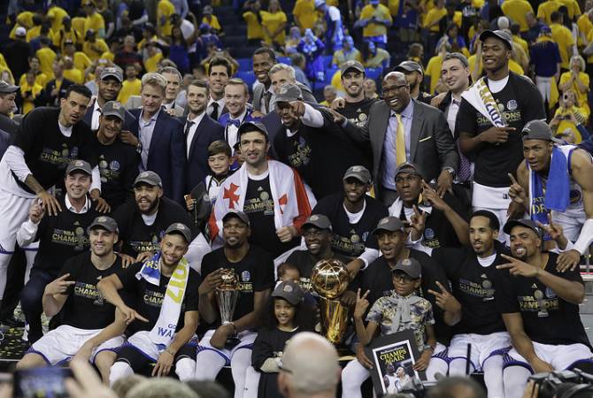 NBA Finals: The Golden State Warriors beat the Cleveland Cavaliers to win title