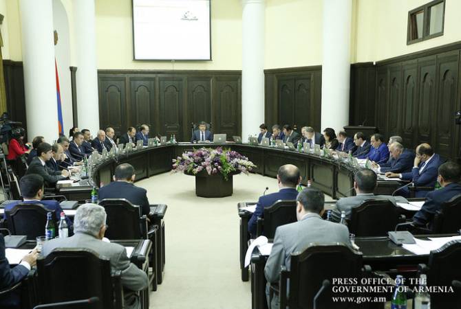 Премьер-министр Армении поручил провести инвентаризацию нанесенного градом ущерба 
и представить соответствующее предложение