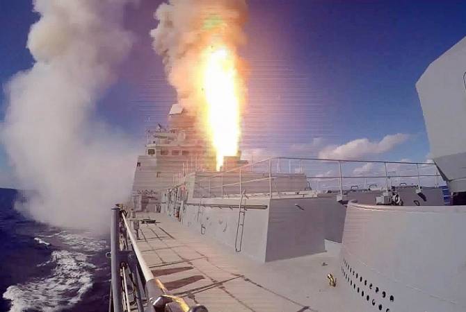 Корабли ВМФ РФ уничтожили склады с оружием ИГ в Сирии