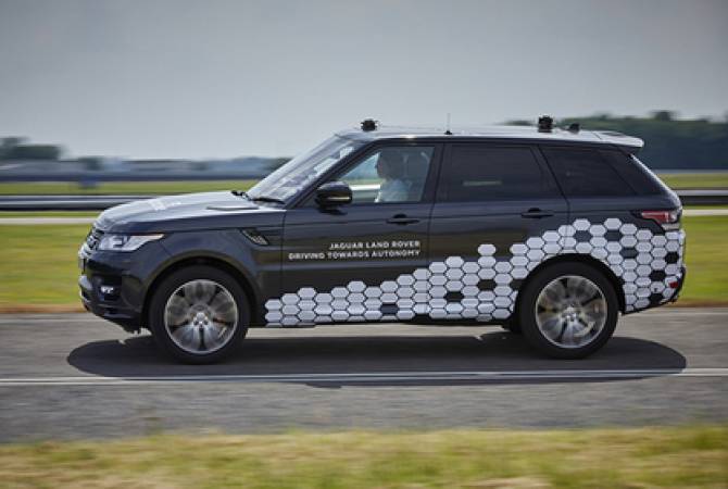 Jaguar Land Rover научит машины ездить самостоятельно