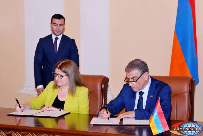 UK to carry out capacity development program of Armenia’s Parliament